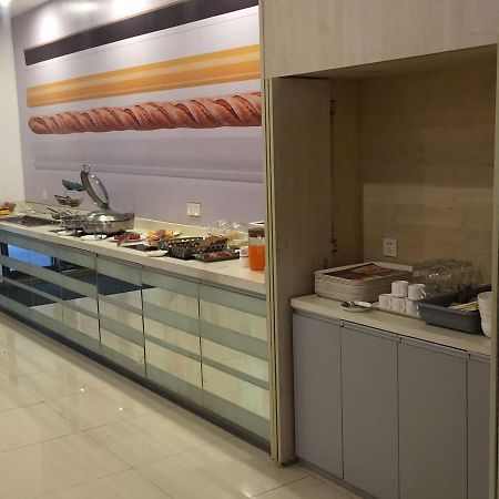 Ibis Ningbo Qianhu Plaza Hotel Экстерьер фото
