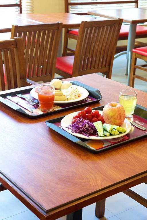 Ibis Ningbo Qianhu Plaza Hotel Экстерьер фото