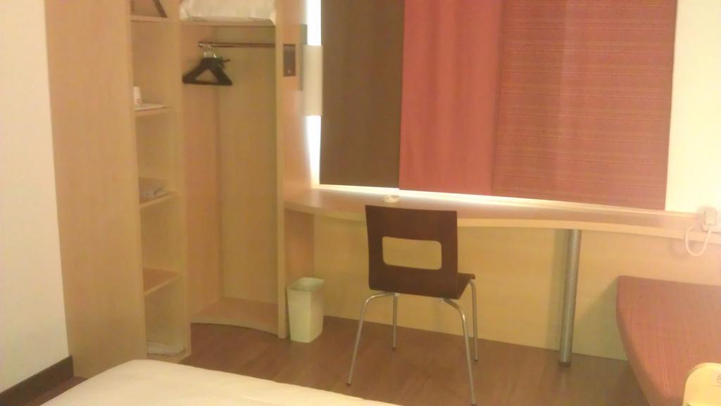 Ibis Ningbo Qianhu Plaza Hotel Экстерьер фото