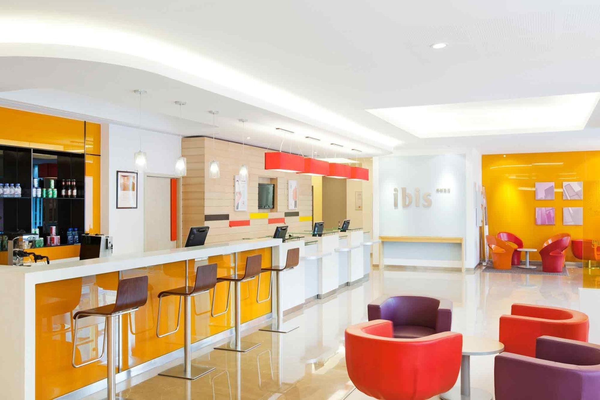 Ibis Ningbo Qianhu Plaza Hotel Экстерьер фото